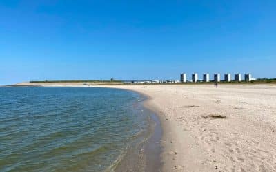 Nieuwe camperplaats Markermeer, voor strand en watersport liefhebbers